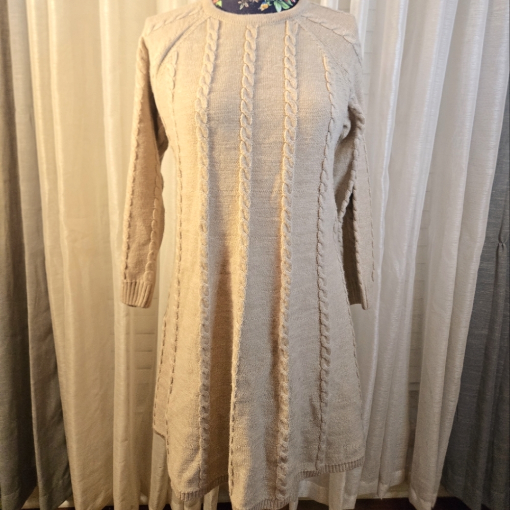 Elegant Cream Cable Knit Dress